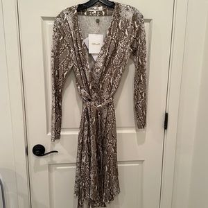 Diane von furstenberg NWT snake print wrap dress
